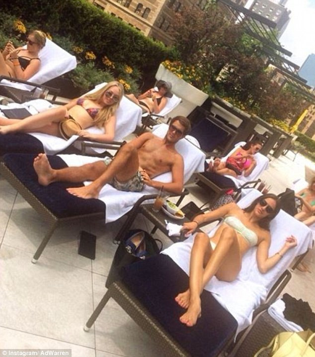 Copii Bogati pe Instagram. Contul de pe o retea sociala ii face de rusine pe tinerii de bani gata