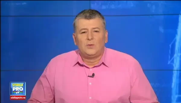 Urs de 200 de kilograme prins in "capcana" unui gard, in Dambovita. Operatiunea complicata in urma careia a fost eliberat