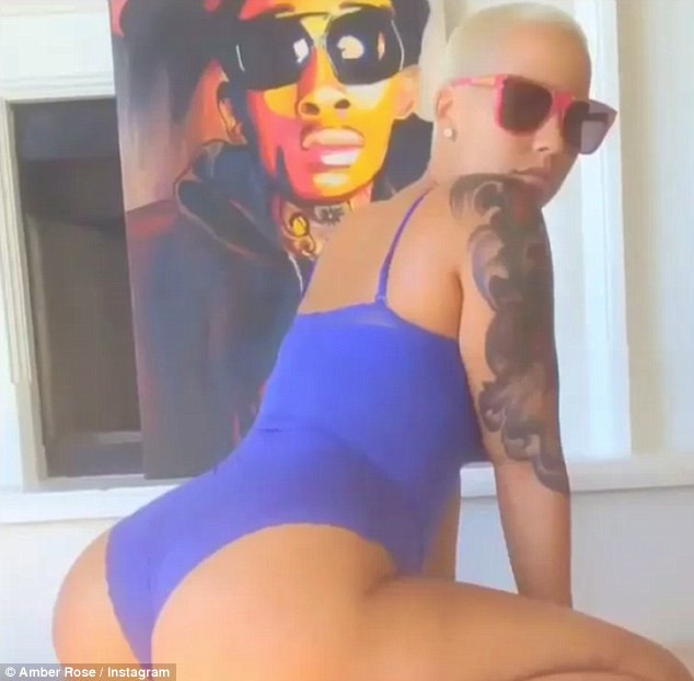 Modul in care Amber Rose a sarbatorit succesul muzical al sotului ei. Vedeta a postat tot pe internet