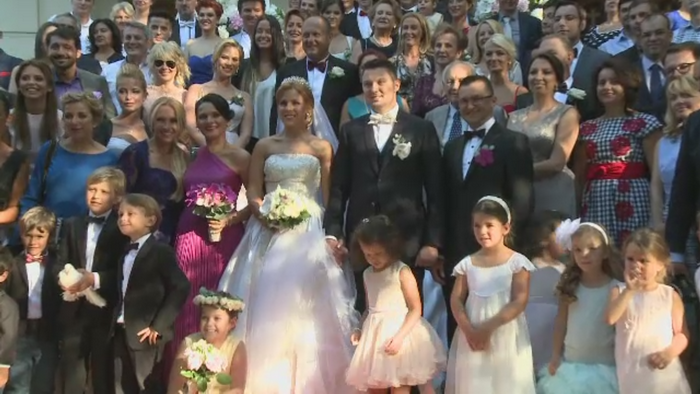 Nunta de poveste in Capitala. Fiica unuia dintre cei mai bogati oameni de afaceri din Romania s-a casatorit religios