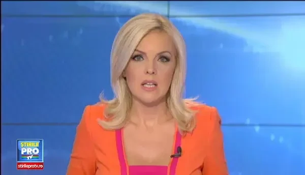 Doi tineri care lucrau la o canalizare au fost la un pas sa moara acoperiti de pamant. Oamenii i-au salvat in ultima clipa