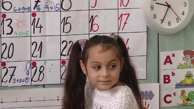 Program social al fundatiei OvidiuRO: 2000 de copii din zonele sarace vor fi ajutati sa inceapa scoala pregatiti