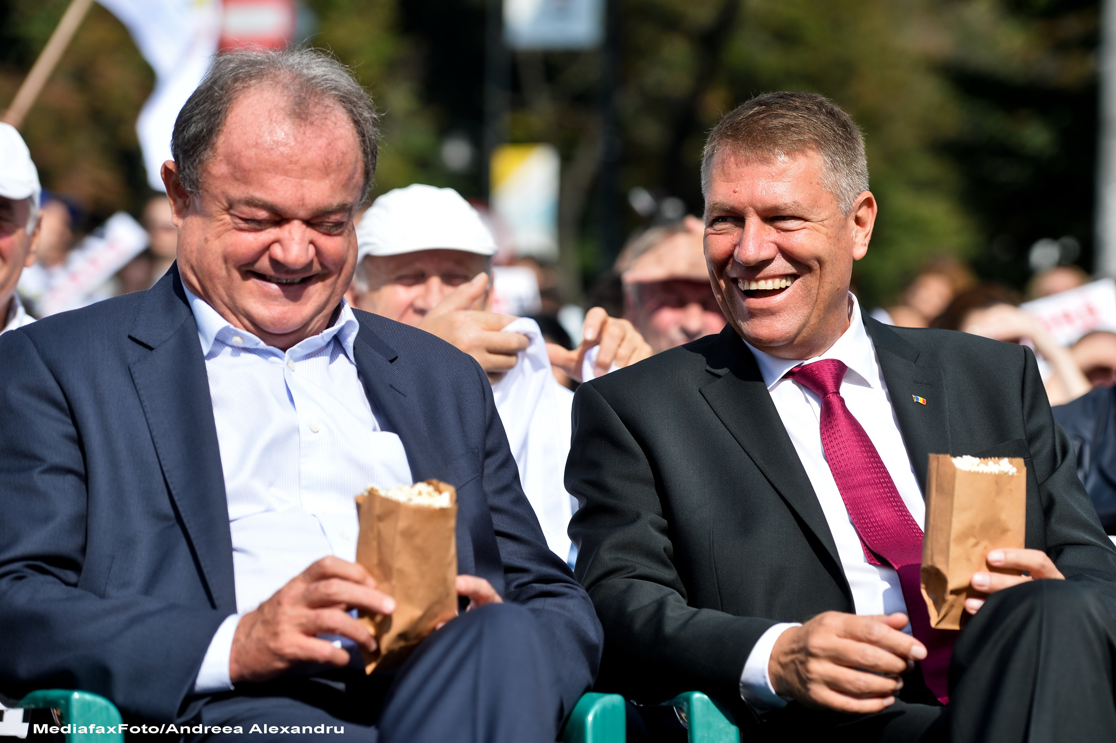 Vasile Blaga: Legea migratiei alesilor aprobata de PSD are poate si latura buna, desparte barbatii de curve