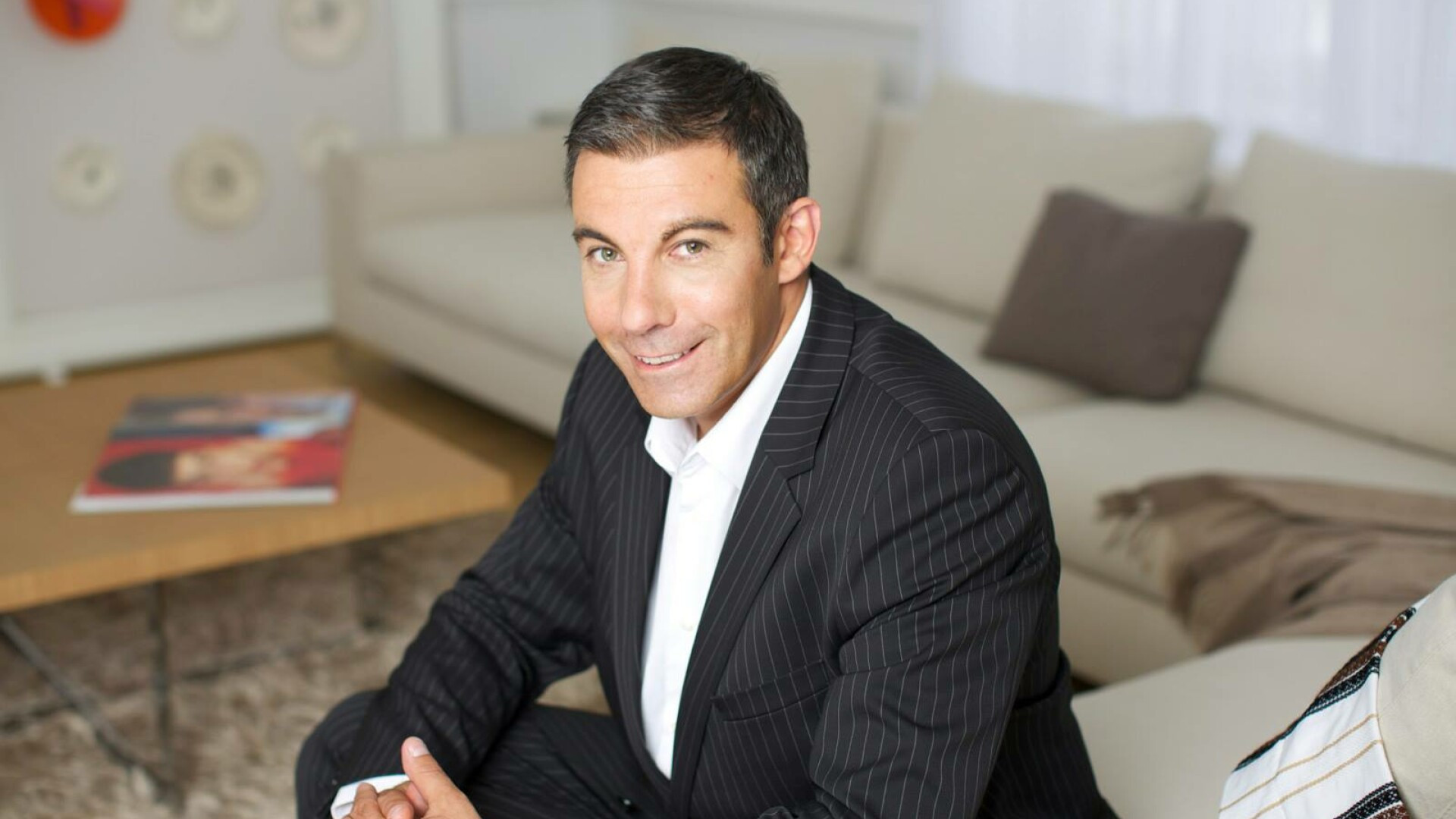 INFOGRAFIC. Romania, rosie pe harta fumului. Avertismentul Chefilor despre ce se intampla cand combini tigarile si mancarea