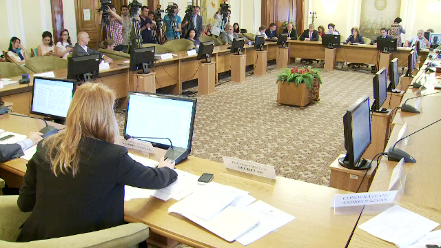 Nici Guvernul nu stie cati romani va ierta. "Amnistia fiscala" va returna 65 de milioane EUR bugetarilor, in prag de alegeri