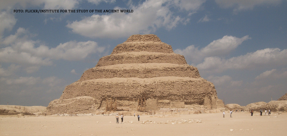 "Noi am facut piramidele, noi le si daramam". Egiptenii sunt pe cale sa puna la pamant cea mai veche piramida din lume