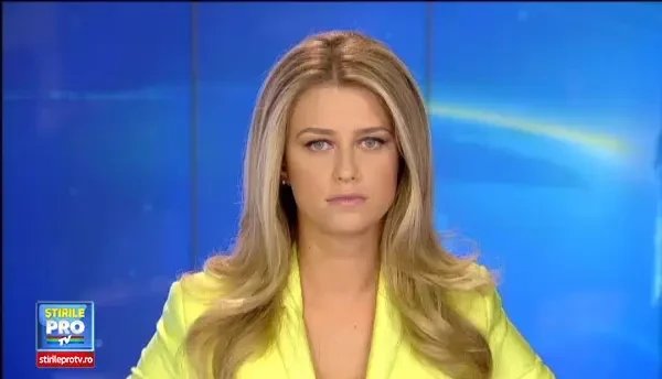 Clipe de cosmar pentru un clujean, a carui masina a luat foc in mers. Acesta s-a salvat sarind din autoturism