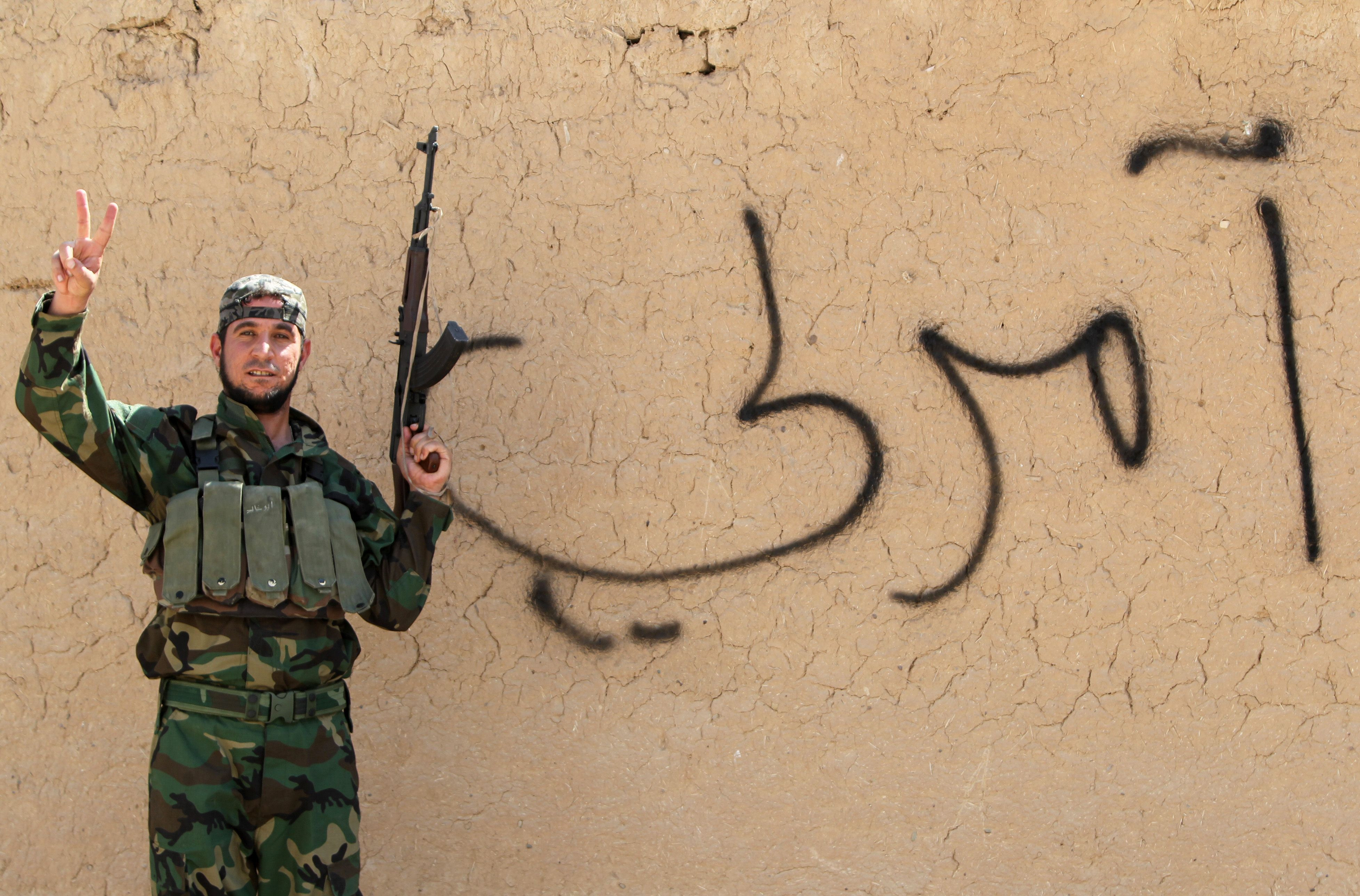 Ororile comise de gruparea terorista Statul Islamic. Un raport ONU vorbeste despre crucificari si decapitari in masa