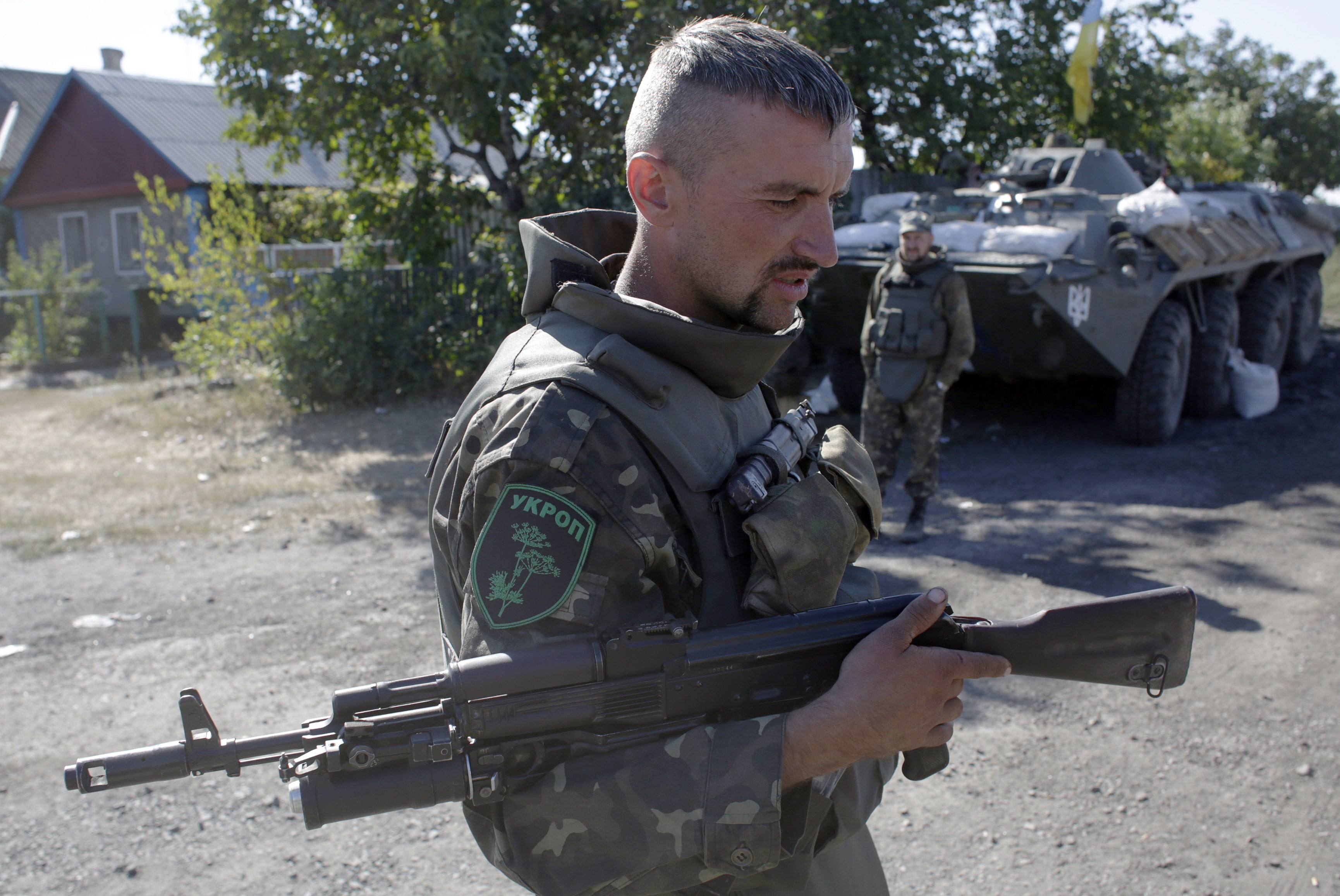 Criza in Ucraina. Observatori OSCE, vizati de focuri de arma in Donetk