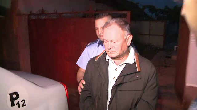 Un barbat din Arad si-a omorat la nervi sotia si apoi a sunat la 112. Cum l-au gasit politistii