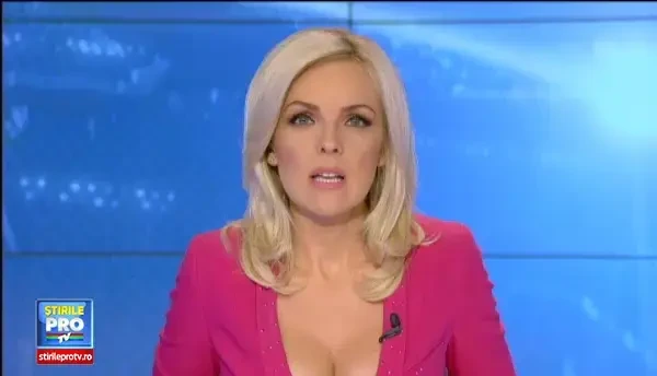 Cod de furtuna pe litoral si in Delta. Turistii ignora steagul rosu arborat de salvamari