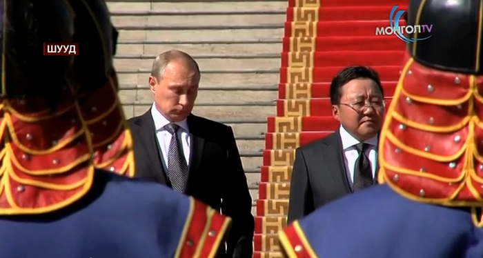 Vladimir Putin, cu lacrimi in ochi. Seful de la Kremlin a fost vizibil emotionat in Mongolia, la intonarea imnului Rusiei