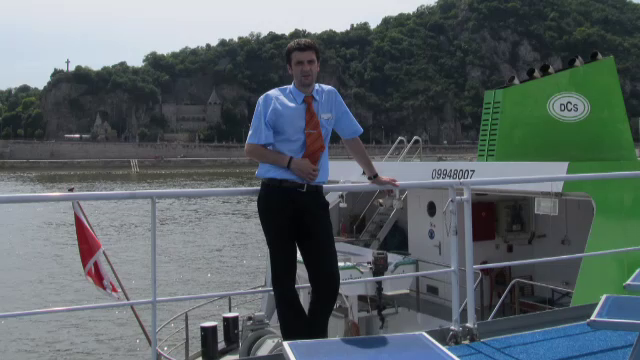 Ce poate face un roman cu banii pe care i-a strans dupa ce a lucrat pe un vas de croaziera. In 4 ani, pornesti o afacere