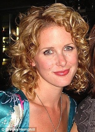 Cu cine s-a trezit in pat dupa o noapte petrecuta in club. Experienta bizara care i-a marcat viata timp de un an