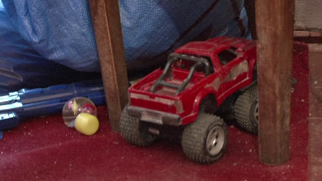 Baiat de 6 ani abuzat sexual de tatal lui si de cel mai bun prieten al acestuia. Cum a iesit la lumina oroarea