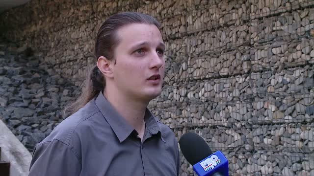 Experiment similar cu cele ale NASA, pus la cale de un roman. Va sta izolat, iar singura sa salvare va fi un buton de panica