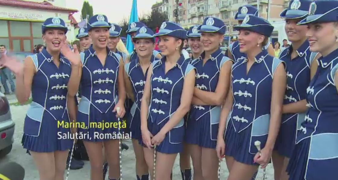 Sunt tinere, frumoase si imbracate sumar. La un capitol stau mai prost: "Fete care nu gasiti nicaieri"