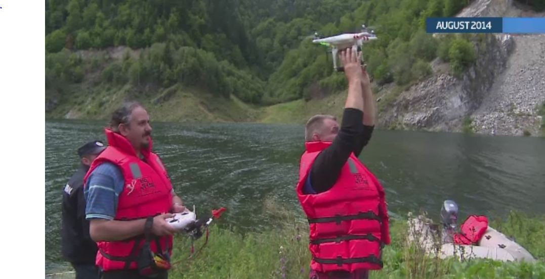 Povestea Dalianei, fata de 14 ani gasita moarta in Lacul Gura Apei din Retezat. Militarii au cautat-o cu elicoptere si drone