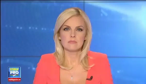 ANIMATIE GRAFICA. Momentul in care patru muncitori sunt loviti in plin de o masina. Doi au murit, unul de afla in stare grava