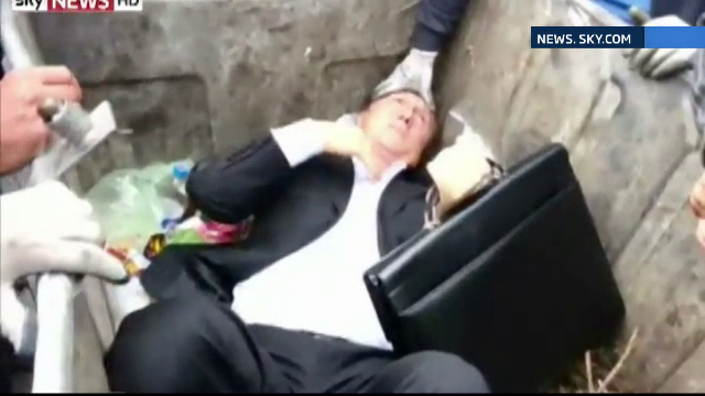 Kievul face un apel catre cetateni: "Comportati-va civilizat si nu mai aruncati politicieni in tomberoane"