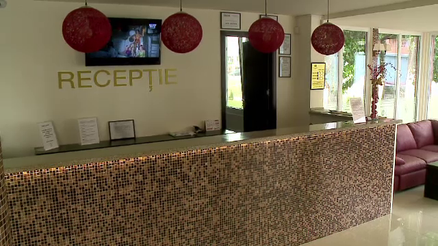 Hotelierii de la mare isi calculeaza castigul de la turisti si pierderile dupa furturi. Cat de "bun" a fost anul pentru hoti