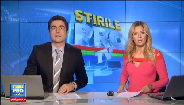 Cinci oameni au ajuns la spital dupa ce soferul unui microbuz a pierdut controlul si s-a rostogolit pe sosea in Tulcea