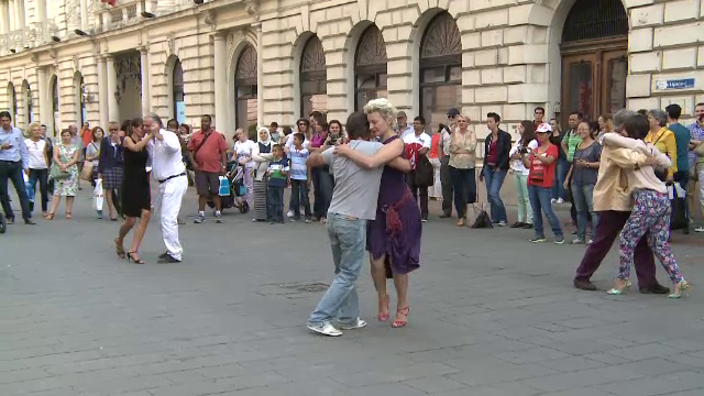 Dansuri, targuri culinare si lectii de echitatie, timp de 3 zile si 3 nopti, de Zilele Capitalei. Programul manifestarilor