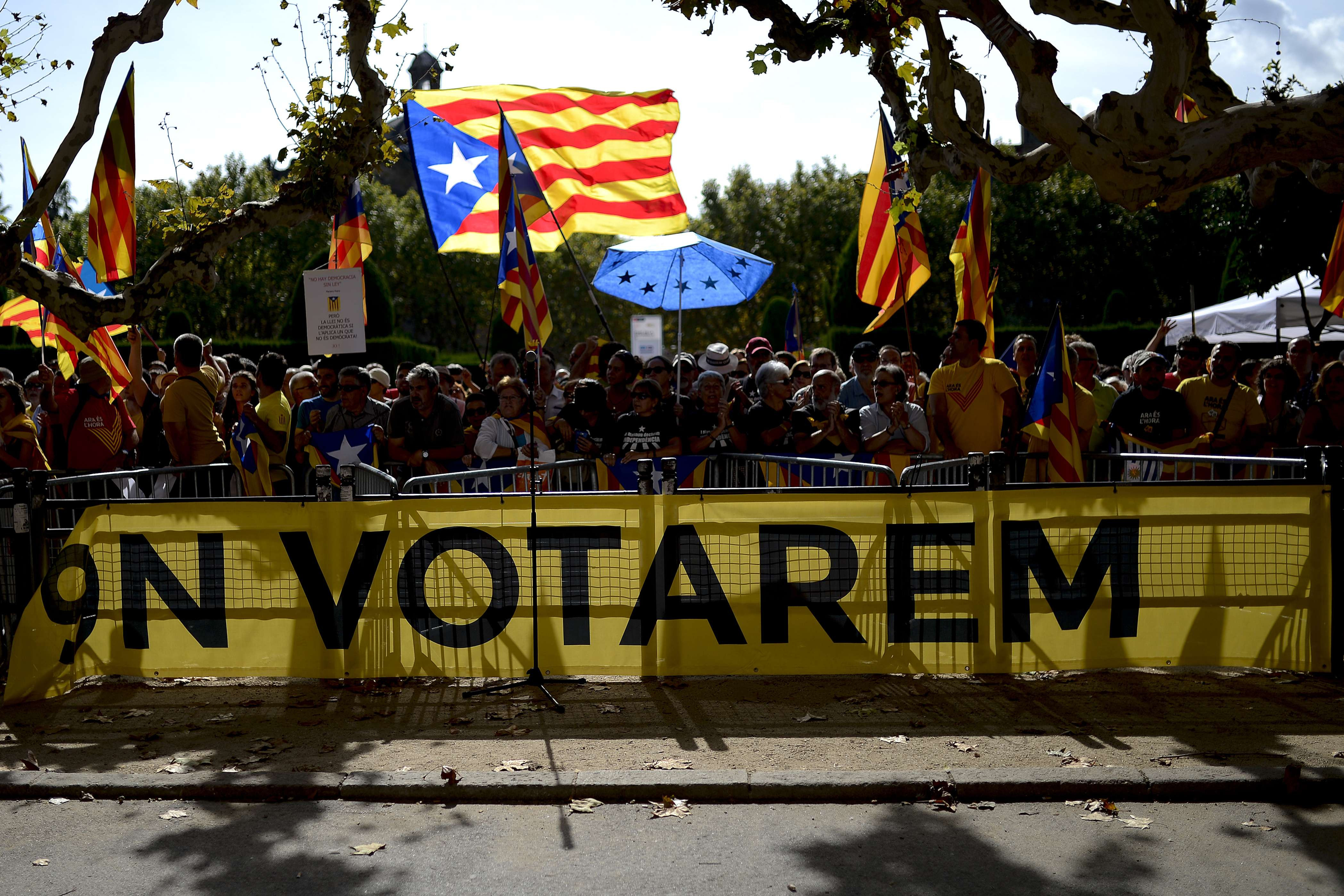 Inspirat de Scotia, Parlamentul Cataloniei autorizeaza organizarea unei "consultari populare" privind independenta