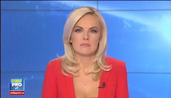 Parintii DJ-ului care s-a sinucis i-au pus in sicriu microfonul si castile de la ultima emisie. Claudiu, inmormantat duminica