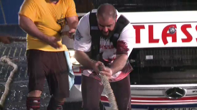 Cei mai puternici oameni ai planetei s-au intalnit la Sibiu. Reprezentatiile care i-au lasat fara respiratie pe spectatori