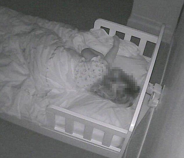 Cum poate o lume intreaga sa vada ce faceti in casa, indiferent de ora, daca aveti webcam. Recomandarile specialistilor