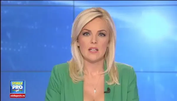 Sicriu acoperit cu flori pentru asistenta de 38 de ani din Mogosoaia ce a fost ucisa de fostul sot intr-o criza de gelozie