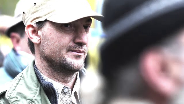 Arest la domiciliu pentru Adrian Sobaru, barbatul care a intrat fortat cu masina in curtea Guvernului