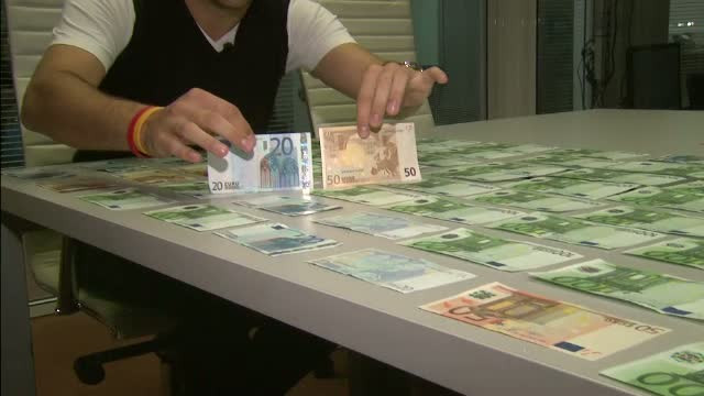 Fabrica de bani falsi a mafiei italiene, la Oradea. Cum verifici daca bancnotele tale in EURO sunt autentice sau nu