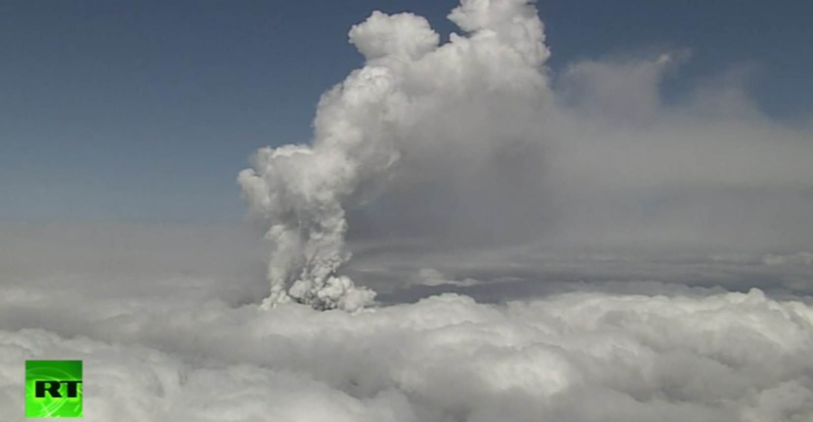 Un vulcan din Japonia a erupt. Un om a murit, iar 13 sunt raniti. VIDEO