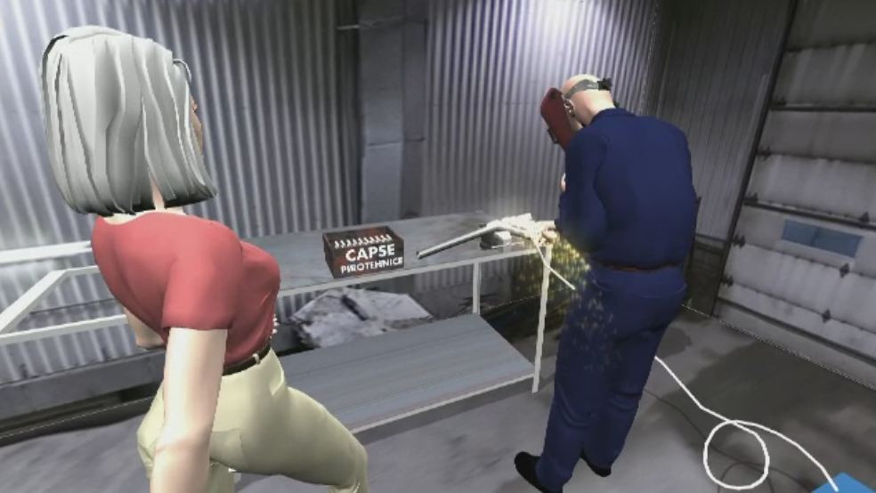 ANIMATIE GRAFICA. Momentul in care o cutie de capse pirotehnice explodeaza langa 2 persoane. Greseala a fost a unei batrane