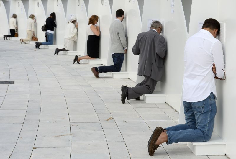 “Am venit din Kenya aici”. Zeci de mii de oameni au participat la ceremonia de beatificare organizata de "Opus Dei"