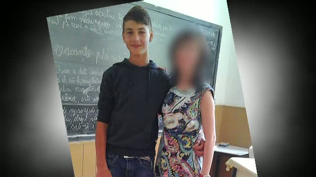 Elevul care a murit dupa ce a cazut in fosa septica a scolii a fost inmormantat. Parintii cer sa fie gasiti vinovatii