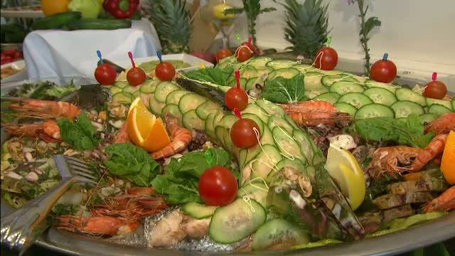 Zeci de platouri cu homari, creveti sau icre de manciuria. Sarbatoarea bucatariei frantuzesti, marcata cu fast la Bucuresti