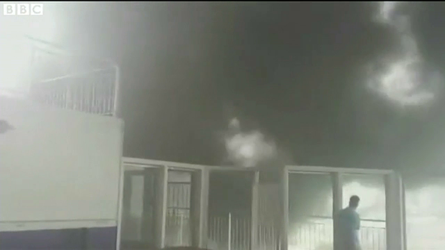 Un feribot cu 337 de persoane la bord a luat foc in Canalul Manecii. VIDEO