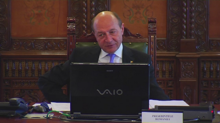 Sedinta CSAT a durat o ora si jumatate. Pe agenda discutiilor s-a aflat introducerea unei noi materii obligatorii in scoli