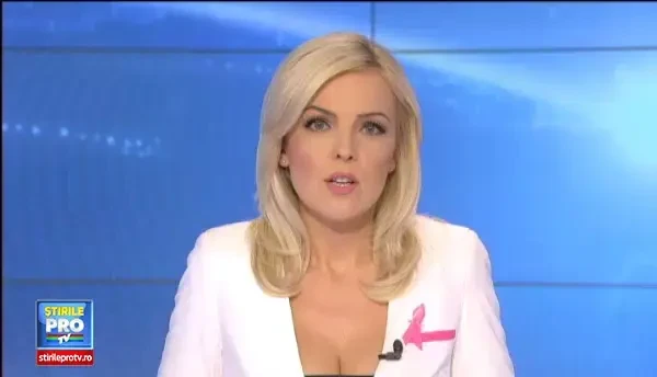 Un canadian, student in Bucuresti, a vrut sa fure o bijuterie cu nestemate. A apelat la Super Glue pentru a se deghiza