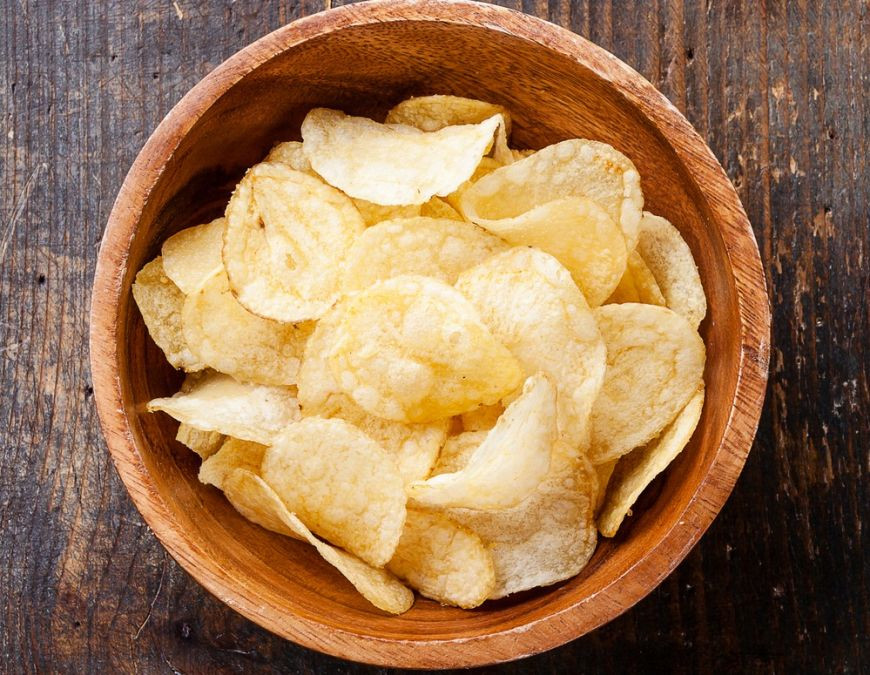 Chipsuri contaminate cu o substanţă dăunătoare, retrase de la vânzare dintr-un lanț de magazine