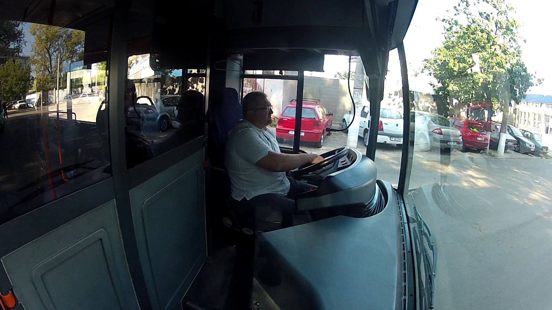 La 37 de ani, Alex spune ca viata pe locul din fata ii arata in fiecare zi ca are chef de joaca. "Cursele sunt o provocare"