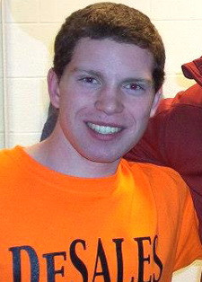 Motivul absurd pentru care un tanar de 21 de ani a fost arestat. Ce facea americanul pe marginea drumului