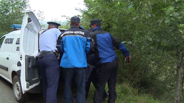 Caz complicat pentru politistii din Braila. Un cuplu a descoperit la Lacul Sarat cadavrul ars si mutilat al unei femei