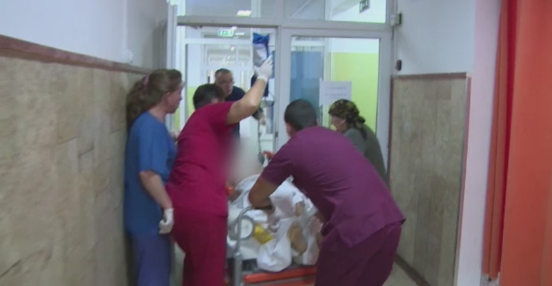 A incercat sa se sinucida, dupa ce s-ar fi certat cu parintii si cu sotia. Medicii l-au operat de urgenta