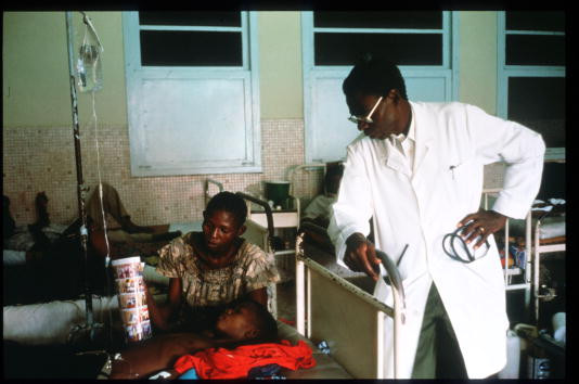 Istoria genetica a HIV: SIDA a aparut pentru prima data in Congo in '20. Cum s-a ajuns la 75 de milioane de infectii