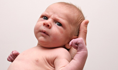 Un nou studiu al cercetatorilor britanici: Copiii ar putea semana cu un fost partener sexual al mamei