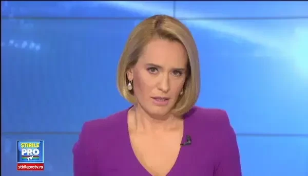 O batrana de 84 de ani si casa ei stau in calea unui mare proiect. Femeia din Alba s-a baricadat in fata buldozerelor